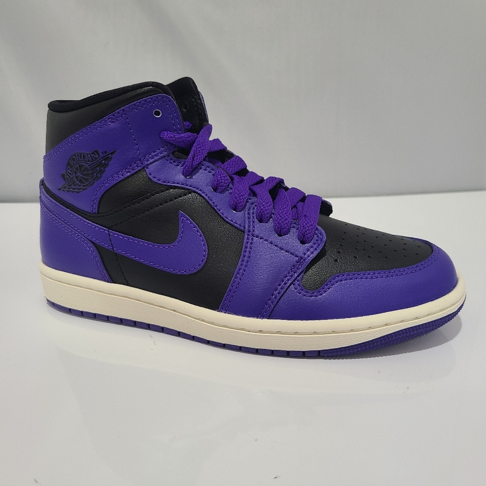 Women’s Jordan 1 Mid Dark Concord Sizes 6.5 Brand New with OG box